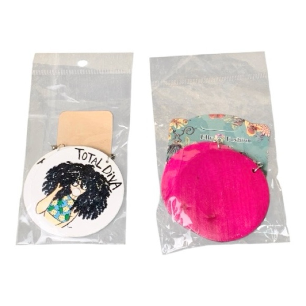 Total‎ Diva White Pink Wooden Earrings Graphic Dangle Earrings Ethnic Set of 2